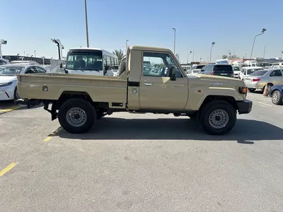 Toyota Land Cruiser Pick Up Std 4.0L Single Cab Utility 4WD-10