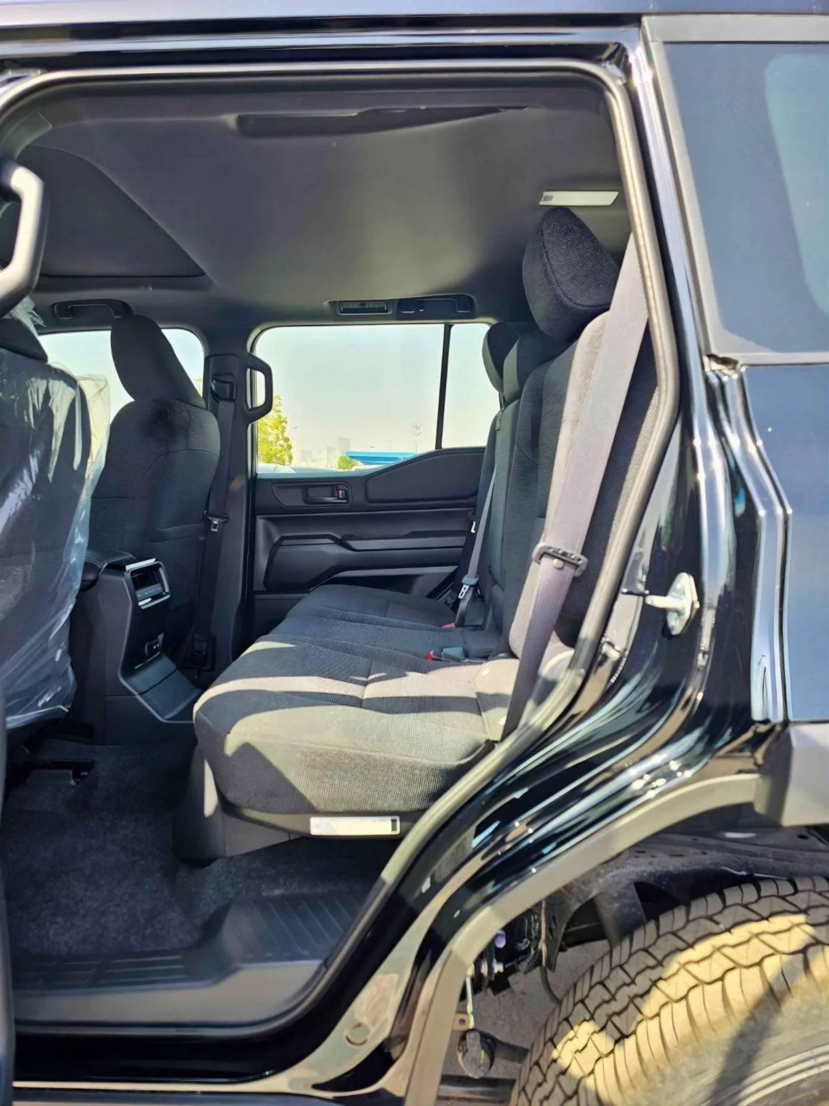 Toyota Prado ALL ROUNDER TURBO 2.4L PETROL ALL ROUNDER TURBO BASIC / 2.4L PETROL V4 / SUNROOF / DVD+CAMERA / COOL BOX (CODE#PPARS)-11-0