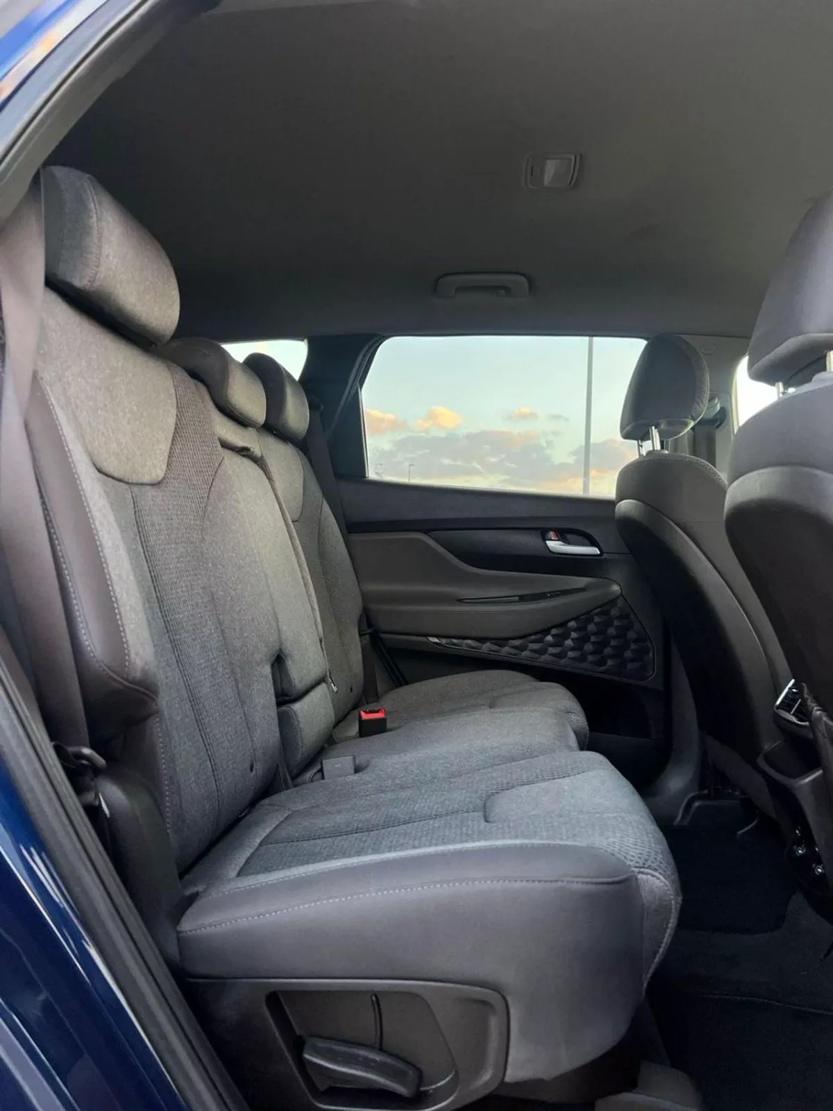 Hyundai Santa Fe STANDARD 2019 Hyndai Santafe Fe 2.4L V4 FWD - Rear Camera & Sensor-15-0
