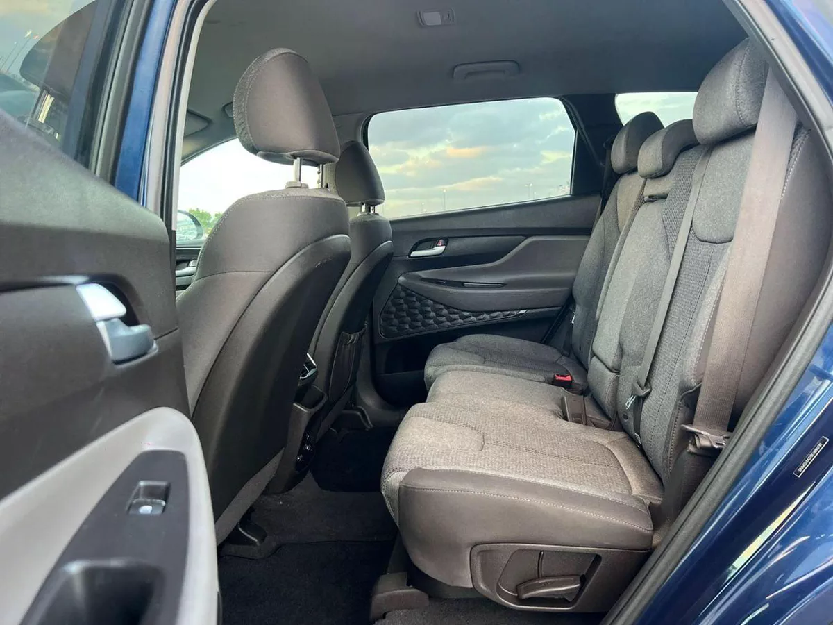 Hyundai Santa Fe STANDARD 2019 Hyndai Santafe Fe 2.4L V4 FWD - Rear Camera & Sensor-16-0