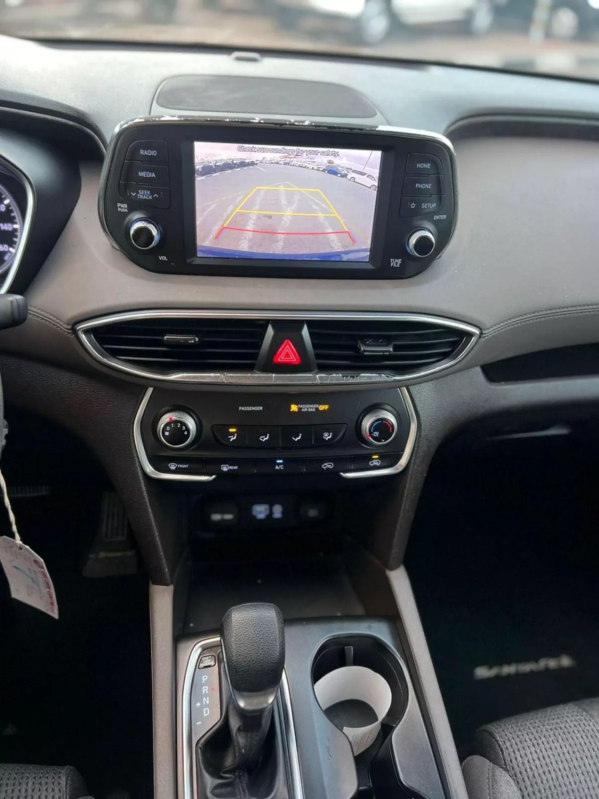 Hyundai Santa Fe STANDARD 2019 Hyndai Santafe Fe 2.4L V4 FWD - Rear Camera & Sensor-17-0