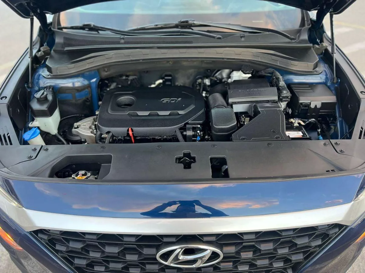 Hyundai Santa Fe STANDARD 2019 Hyndai Santafe Fe 2.4L V4 FWD - Rear Camera & Sensor-18-0