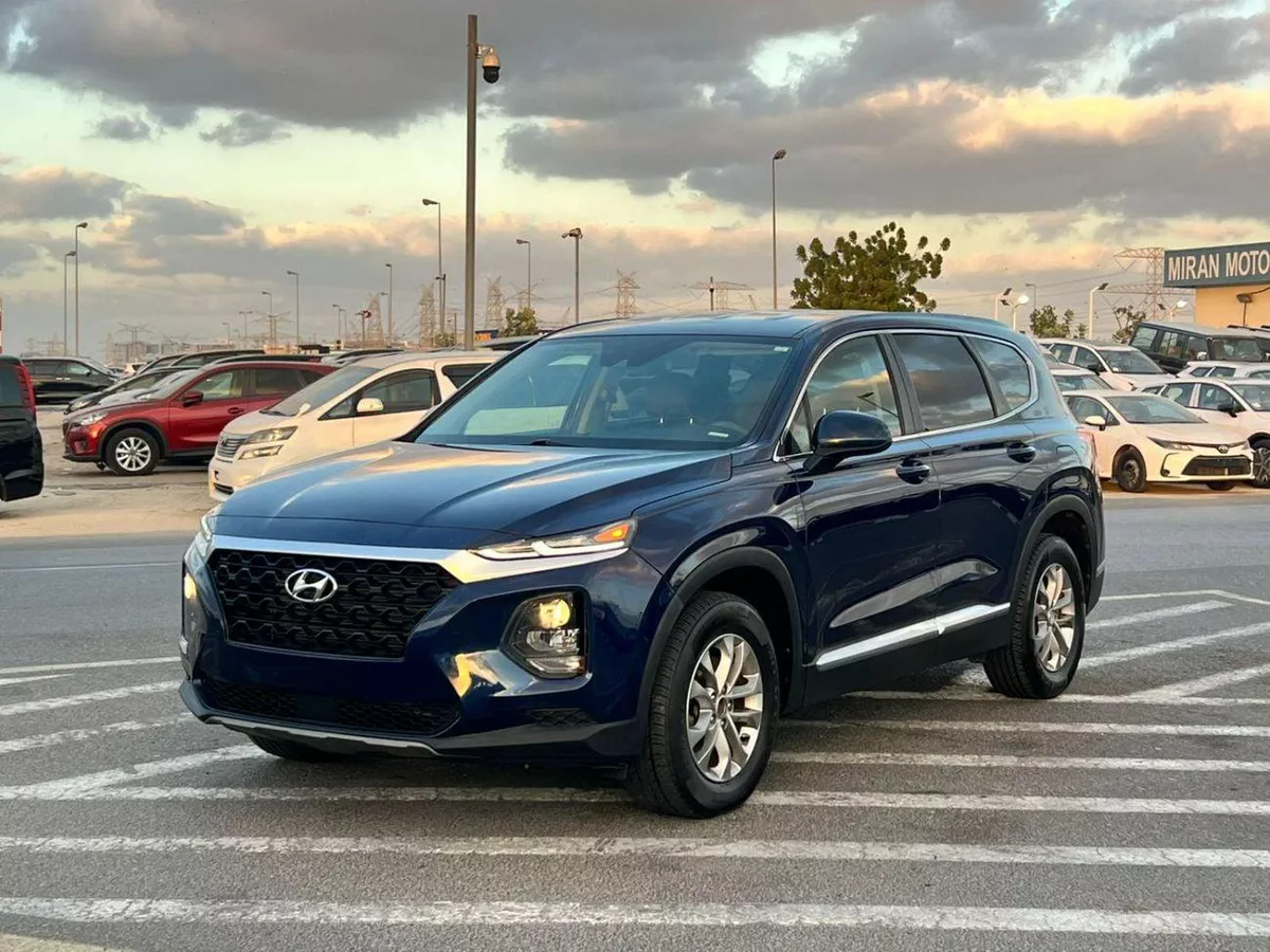 Hyundai Santa Fe STANDARD 2019 Hyndai Santafe Fe 2.4L V4 FWD - Rear Camera & Sensor-2-0