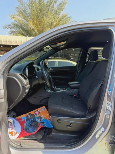 JEEP GRAND CHEROKEE-5