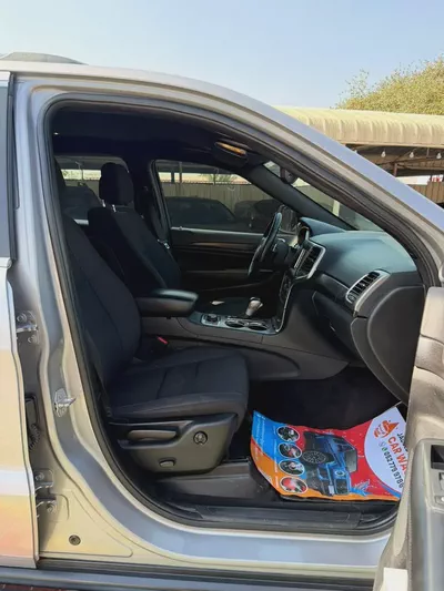 JEEP GRAND CHEROKEE-6