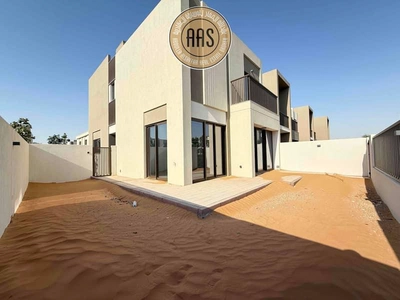 Park Facing Brand New Ready To Move 4Bedroom Villa Available For Rent in Villanova-11