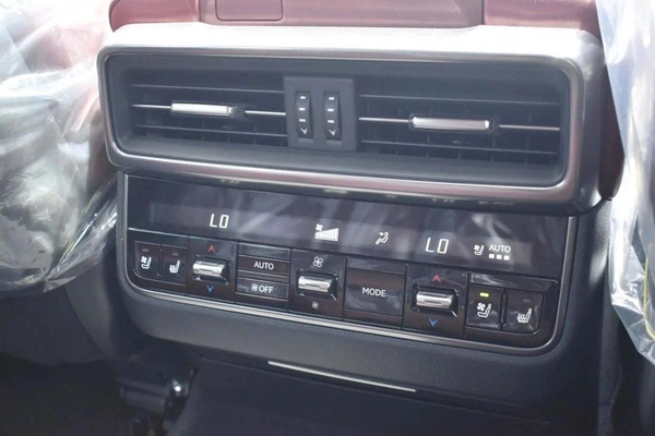 Lexus LX600 LEXUS LX 600 Signature 3.5L