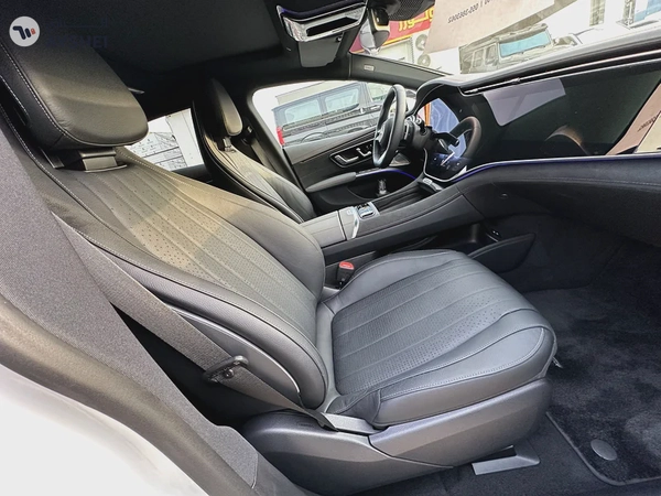 Mercedes Benz EQS450+ 2023 included warranty service contract
