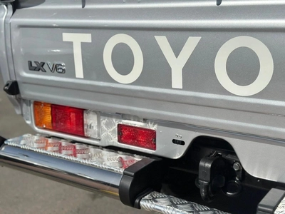 Toyota Land Cruiser Pick Up Std 4.0L Single Cab Utility 4WD-3