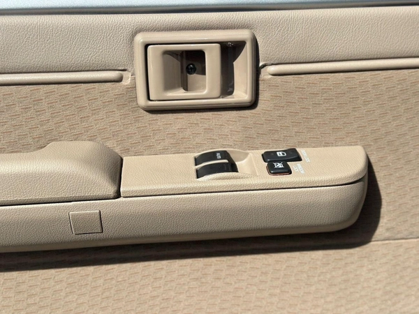 Toyota Land Cruiser Pick Up Std 4.0L Single Cab Utility 4WD