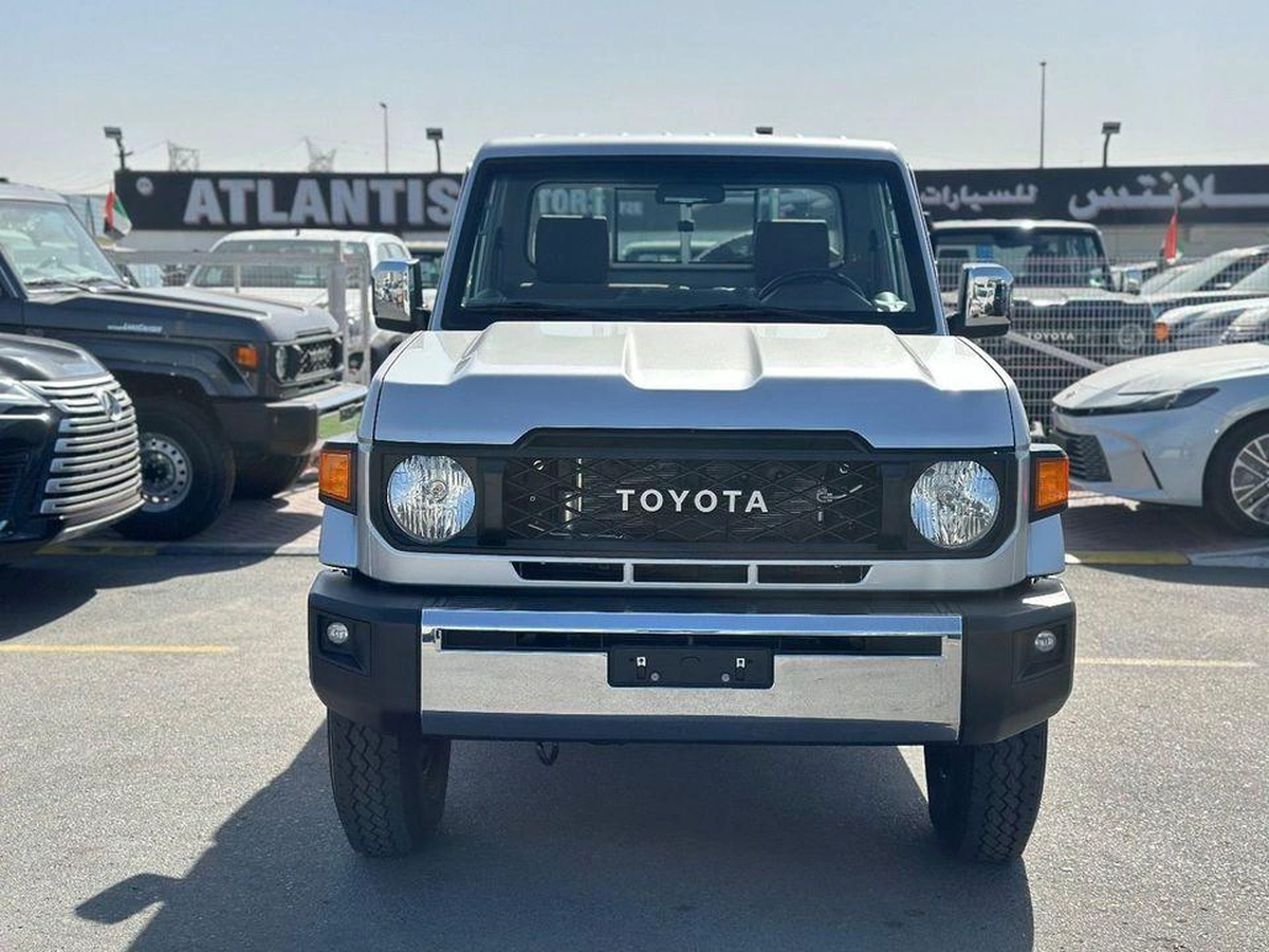 Toyota Land Cruiser Pick Up Std 4.0L Single Cab Utility 4WD-7-7