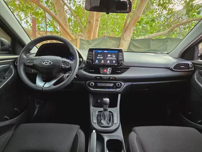Excellent Condition | 2018 Hyundai Elantra-4