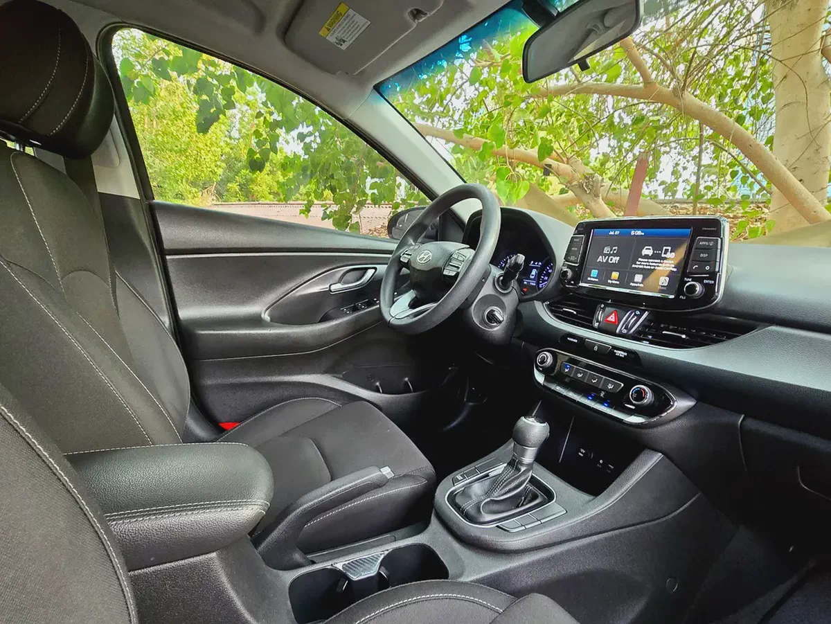 Excellent Condition | 2018 Hyundai Elantra-7-7