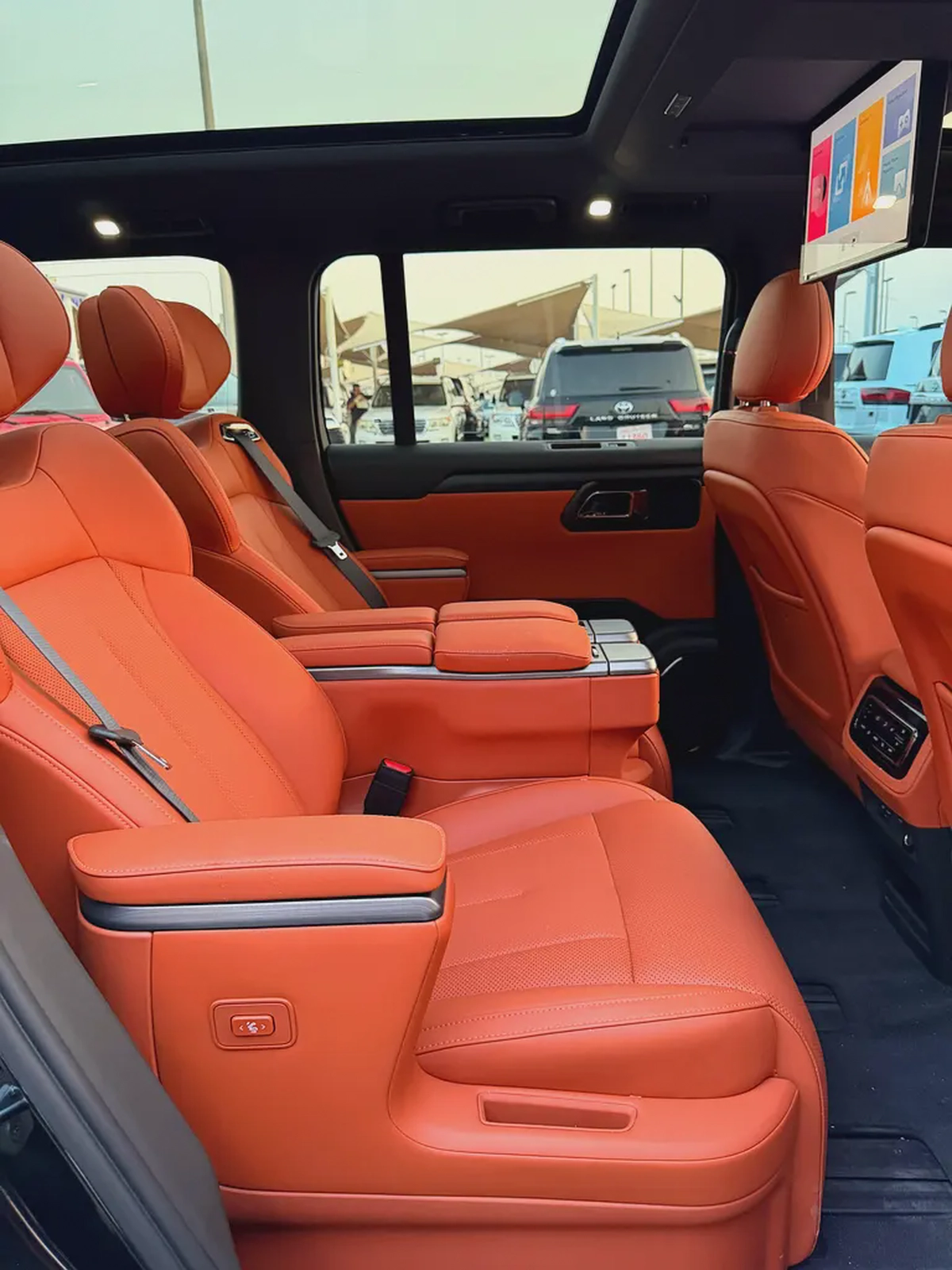 Rox 01 VIP 2025 - Luxury EREV SUV - Under Warranty-7-7