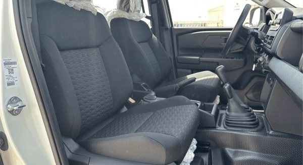 Mitsubishi L200 Mitsubishi L200 2.4L DIESEL DC 4WD GL New Face 5MT
