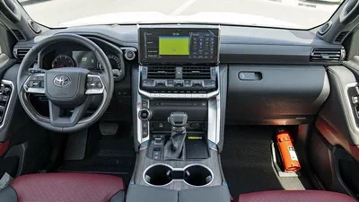 Toyota Land Cruiser VXR Land cruiser VXR 3.3L diesel AT MY 2025 V6-19