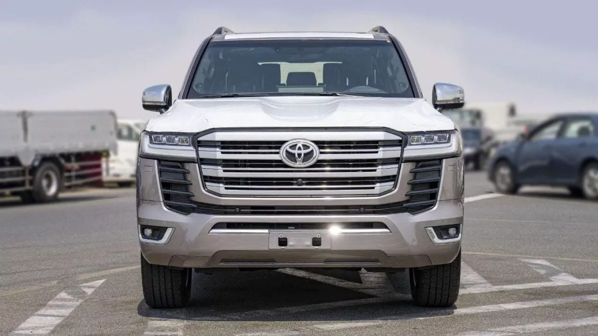 Toyota Land Cruiser VXR Land cruiser VXR 3.3L diesel AT MY 2025 V6-2-0