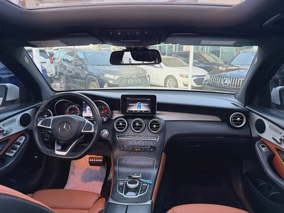 Mercedes-Benz GLC 300 AMG 2019 - American Specs-12