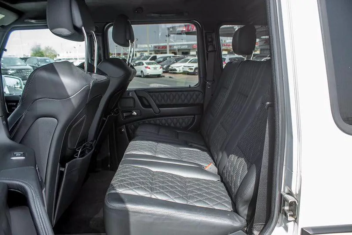 Mercedes Benz G63 2014-10-10