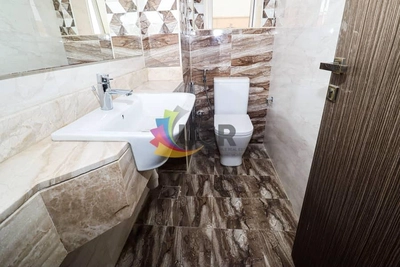 Excellent Interior | Floor to ceiling windows | Close to pond park 55K-8