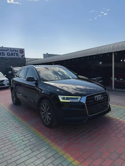 AUDI Q3-1