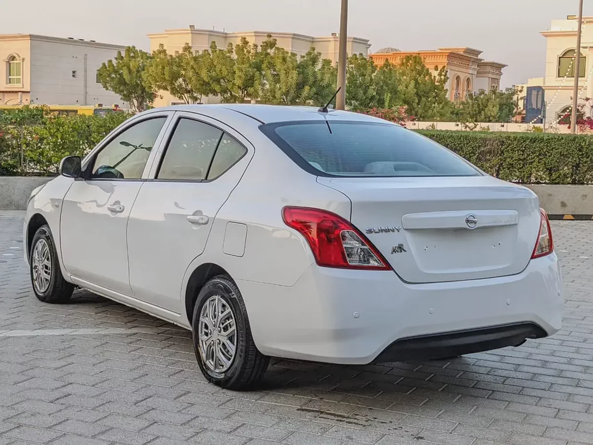Nissan Sunny 2018 EX Super Saloon GCC Specs - Excellent Condition With Low KM Perfect Family Sedan-13-13