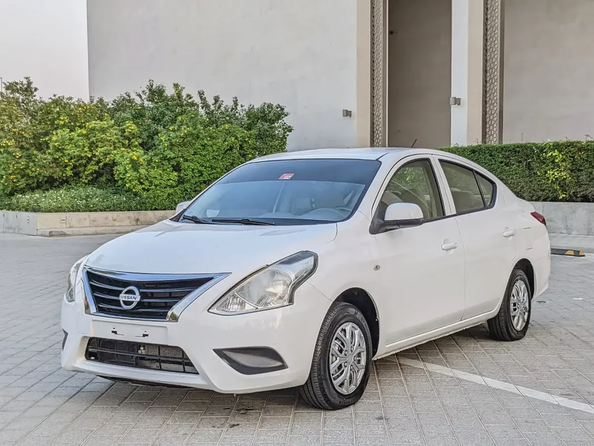 Nissan Sunny 2018 EX Super Saloon GCC Specs - Excellent Condition With Low KM Perfect Family Sedan-4-4