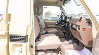 Toyota Land Cruiser Pick Up 4.0L V6 Oman Specs-13