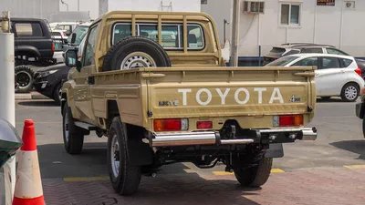 Toyota Land Cruiser Pick Up 4.0L V6 Oman Specs-16