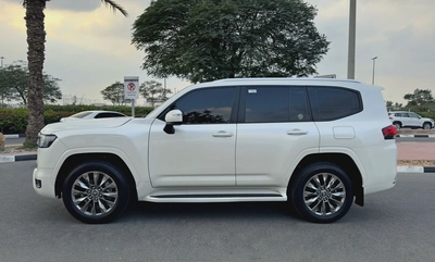 2024 Toyota Land Cruiser 4.0l GXR, Dealer Warranty, GCC Specifications-3