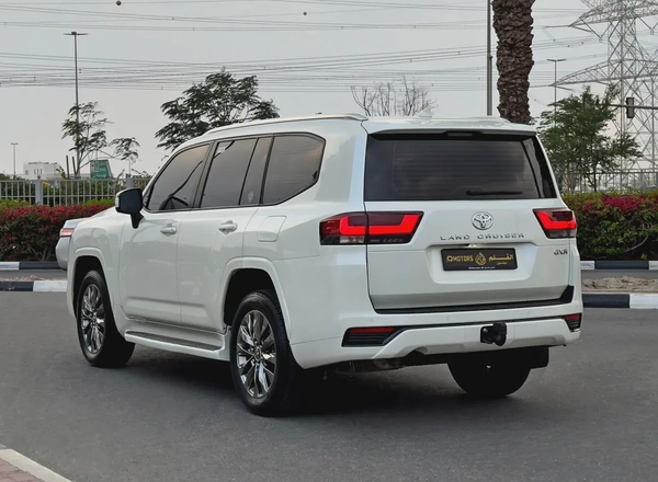 2024 Toyota Land Cruiser 4.0l GXR, Dealer Warranty, GCC Specifications