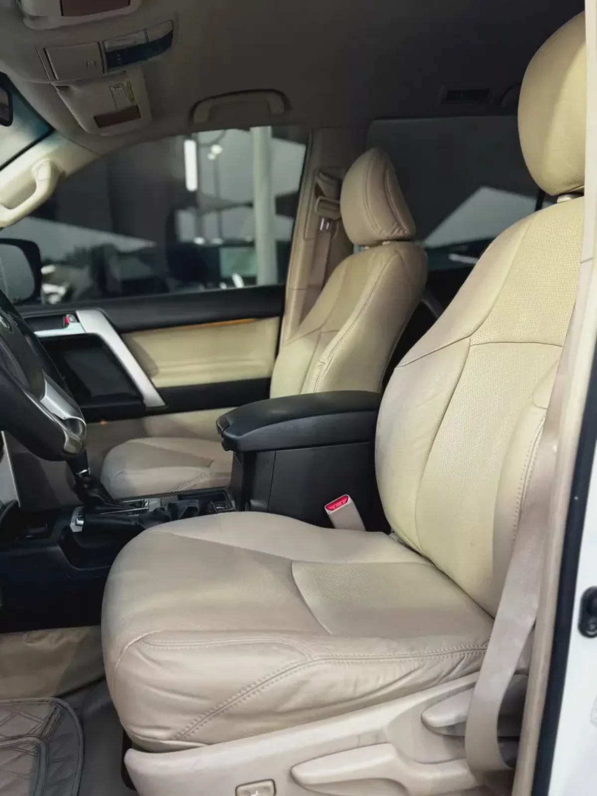 (2010) TOYOTA // PRADO VX V6  //GCC// EXCELLENT CONDITION//-10-10