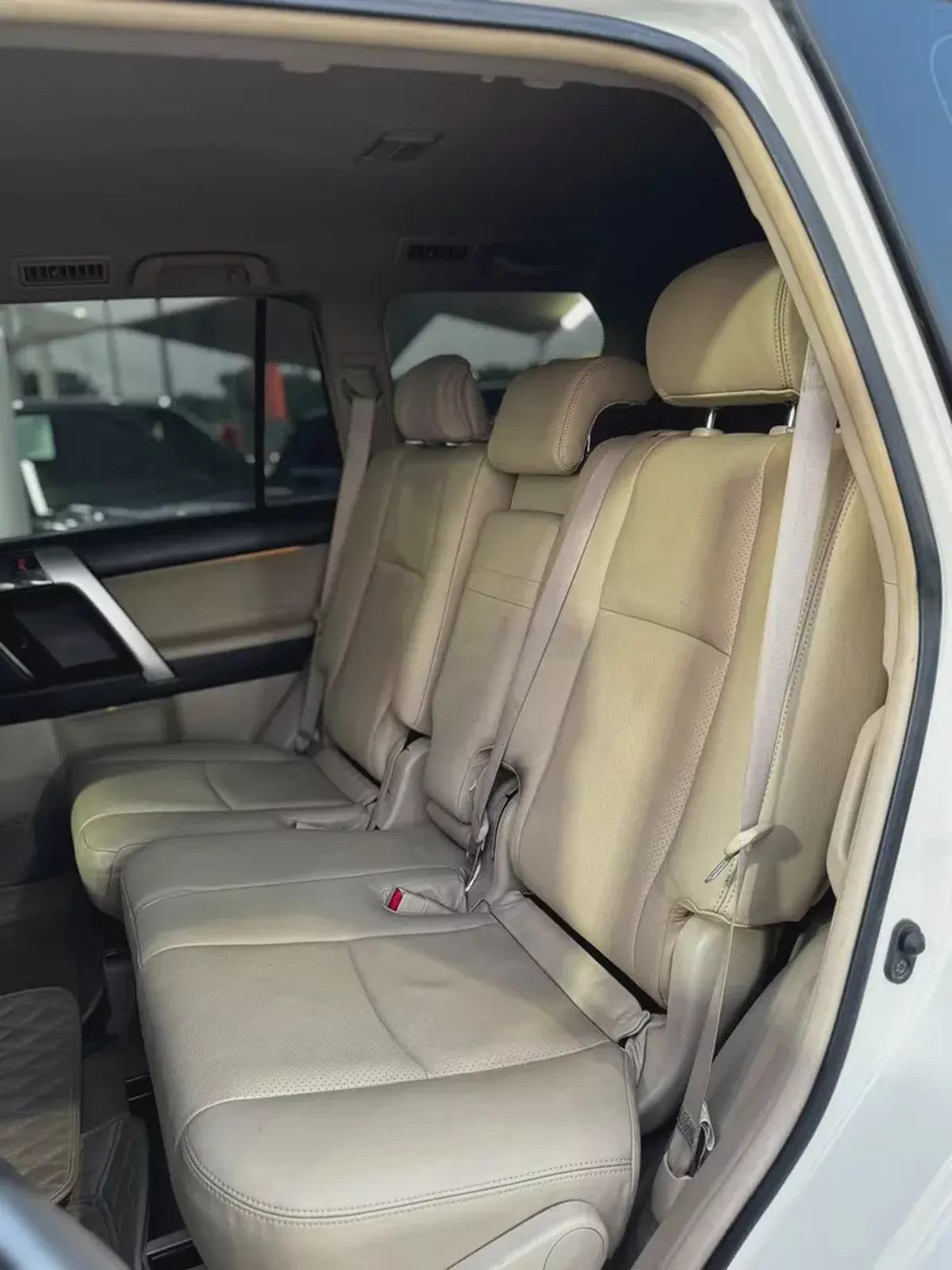 (2010) TOYOTA // PRADO VX V6  //GCC// EXCELLENT CONDITION//-12-12