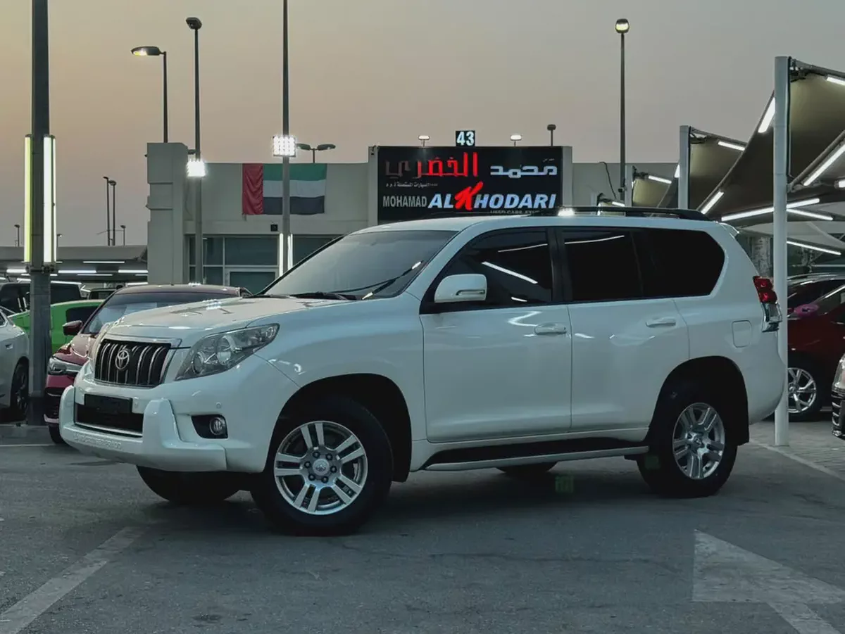 (2010) TOYOTA // PRADO VX V6  //GCC// EXCELLENT CONDITION//