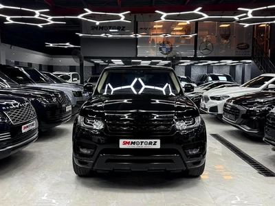 Black Edition | 1 Owner | Apple Car Play | Original Paint | FSH | Warranty | GCC Specs-2