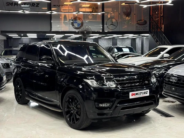 Black Edition | 1 Owner | Apple Car Play | Original Paint | FSH | Warranty | GCC Specs