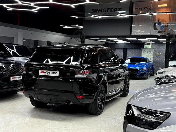 Black Edition | 1 Owner | Apple Car Play | Original Paint | FSH | Warranty | GCC Specs