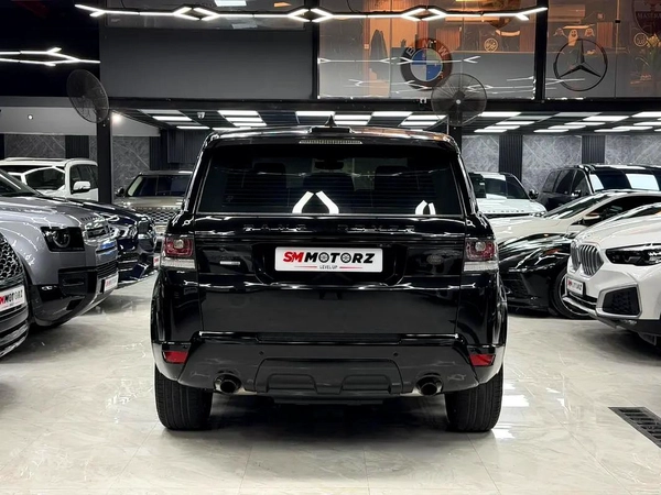 Black Edition | 1 Owner | Apple Car Play | Original Paint | FSH | Warranty | GCC Specs