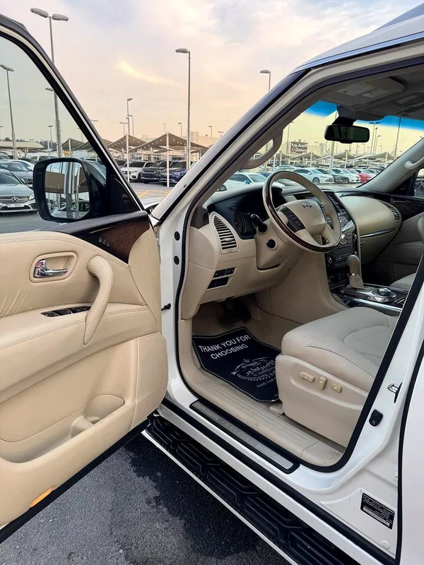 إنفينيتى QX80 موديل 2014 خليجى فل اوبشن بحاله الوكاله