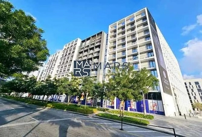The Stunning & Cozy 1BHK with Huge Balcony in Aljada-7