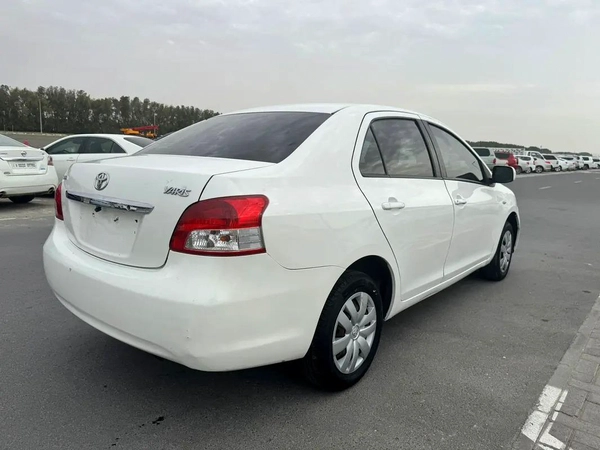 GCC Specs Toyota Yaris S, 2011
