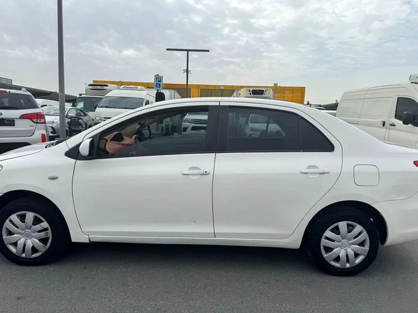 GCC Specs Toyota Yaris S, 2011