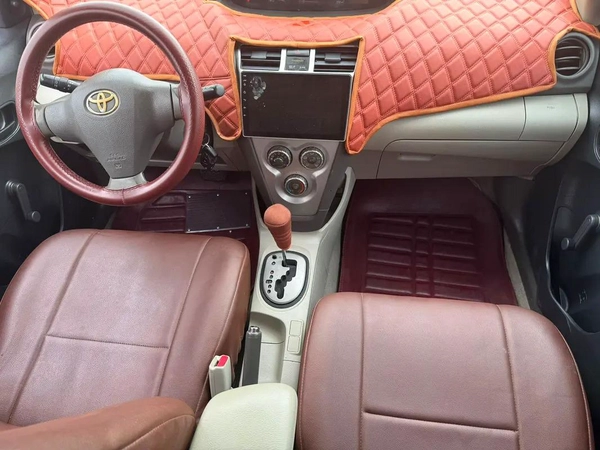 GCC Specs Toyota Yaris S, 2011