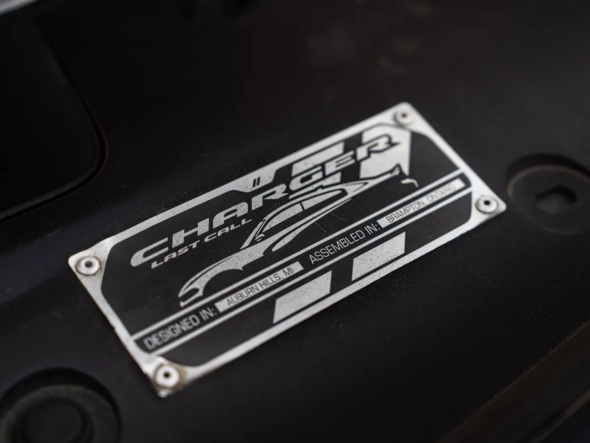 DODGE CHARGER V8 RT HEMI-7-7