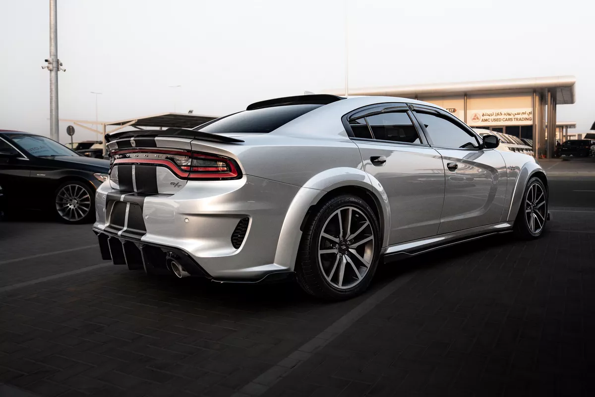 DODGE CHARGER V8 RT HEMI-3-3