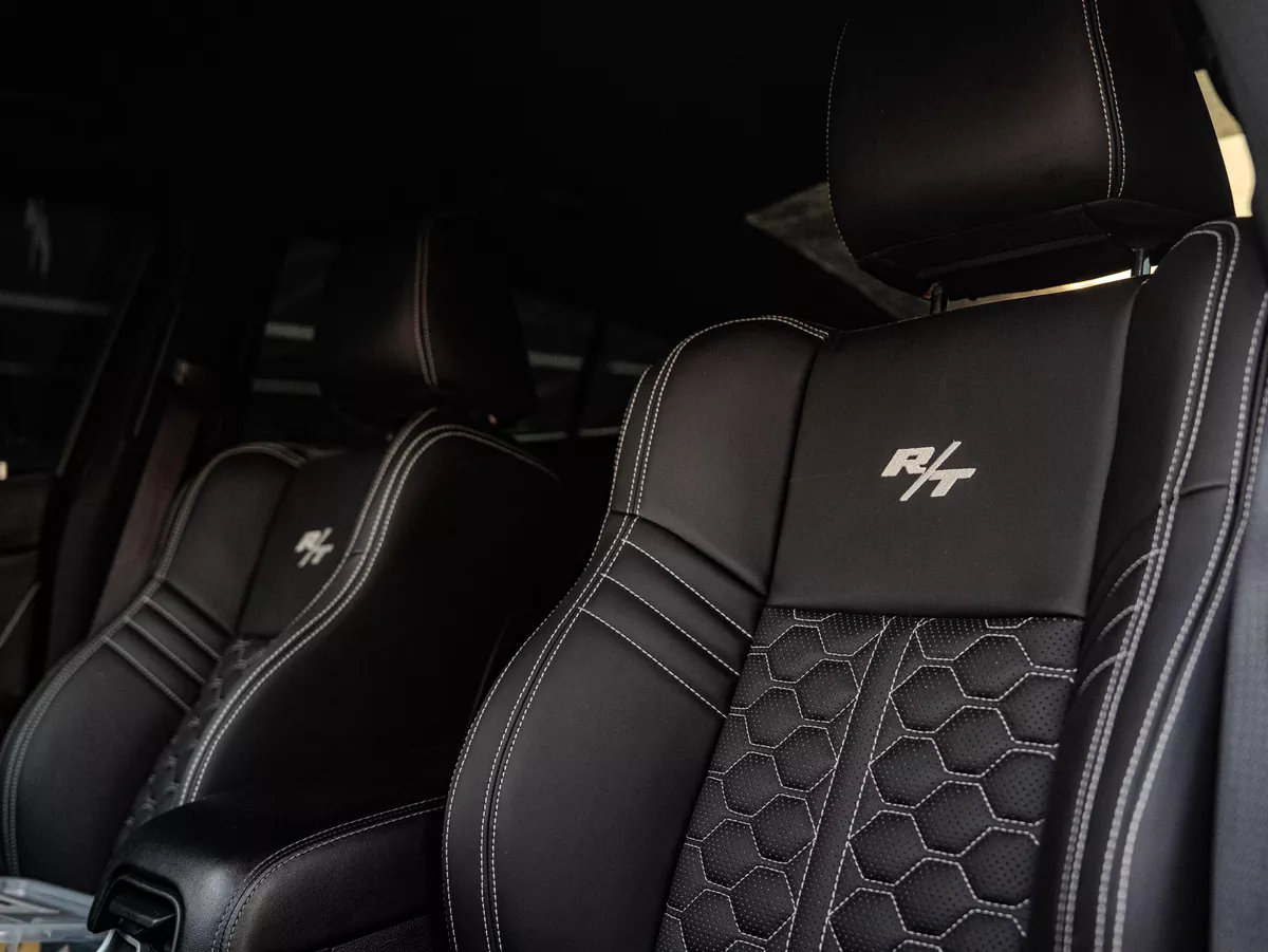DODGE CHARGER V8 RT HEMI-5-5