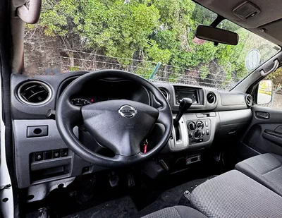 Nissan Urvan STANDARD Nissan Urvan Chiller | 2.5 L | 2021 | GCC | Accident-Free | In Excellent Condition | 756 P.M-10
