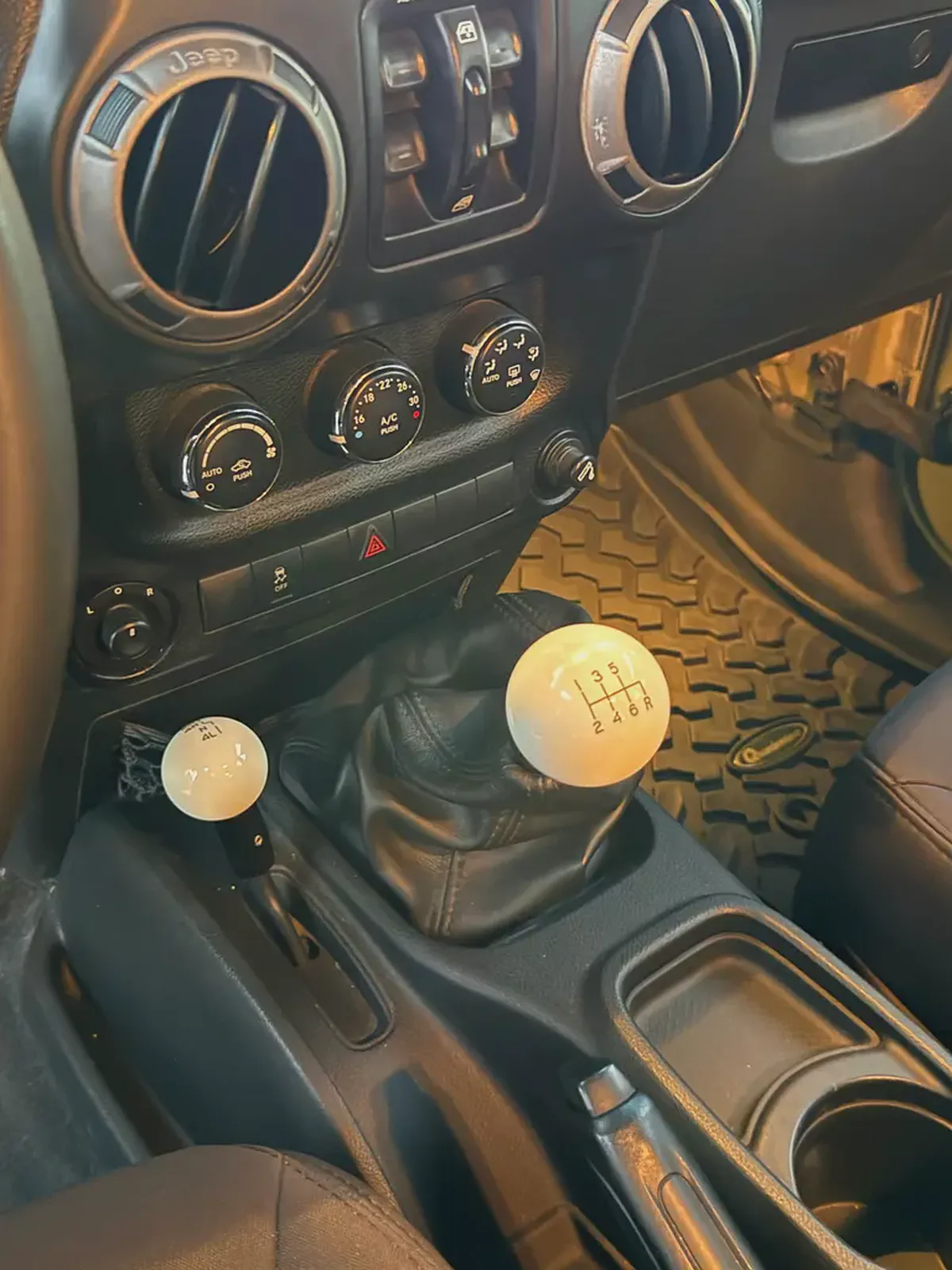 Jeep Wrangler Unlimited Sport 2013 | GCC Specs | Well Maintained-9-9