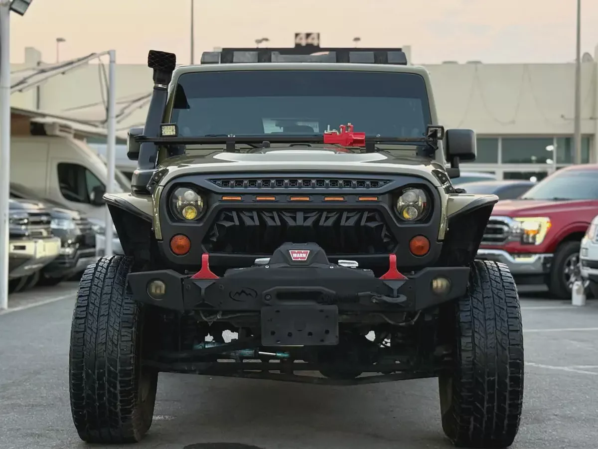 Jeep Wrangler Unlimited Sport 2013 | GCC Specs | Well Maintained-1-1