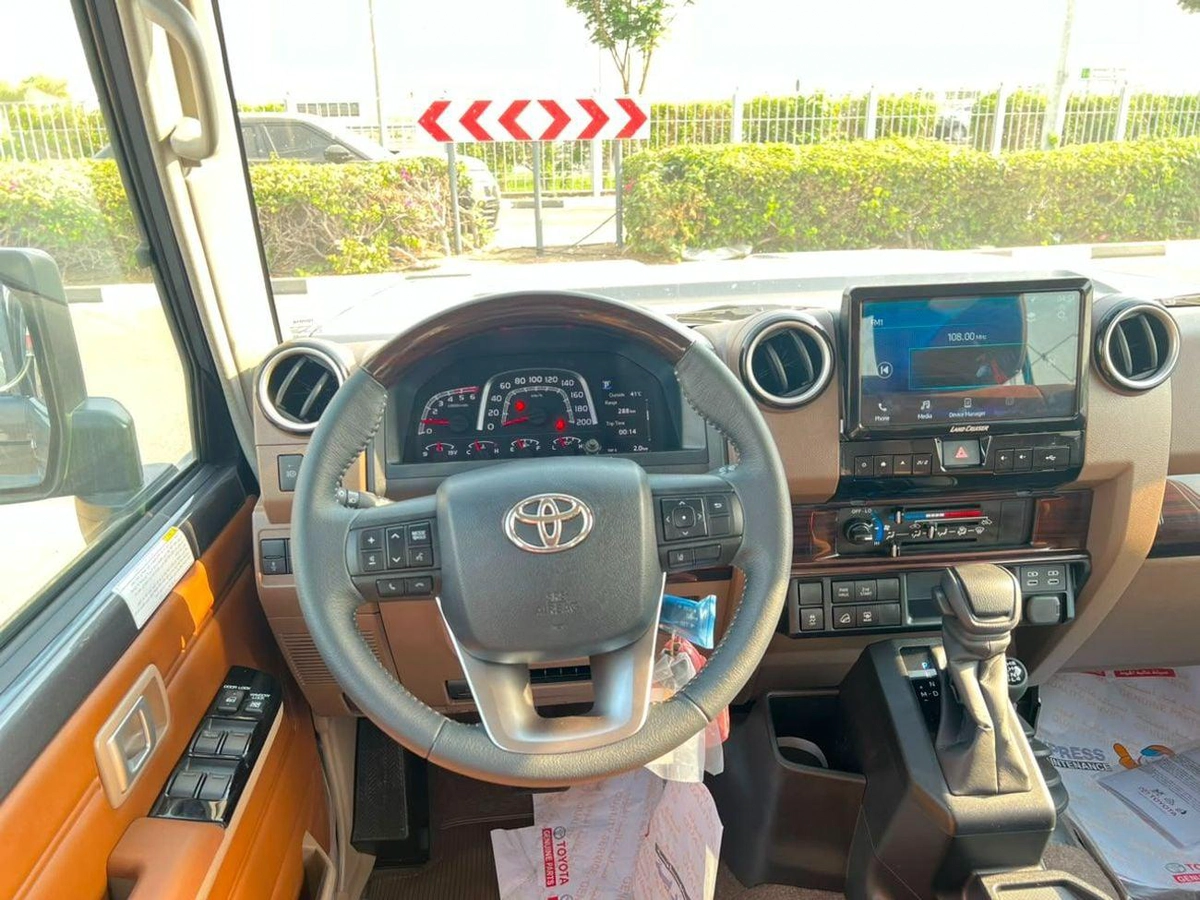 Toyota Land Cruiser Pickup 70-3-0